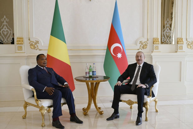 azerbaycan-ve-konqo-prezidentlerinin-tekbetek-gorusu-olub-yenilenib-foto